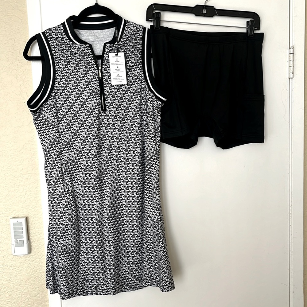 NWT M MAELREG Tennis Athletic Dress Golf Dresses for Women with Shorts  Medium